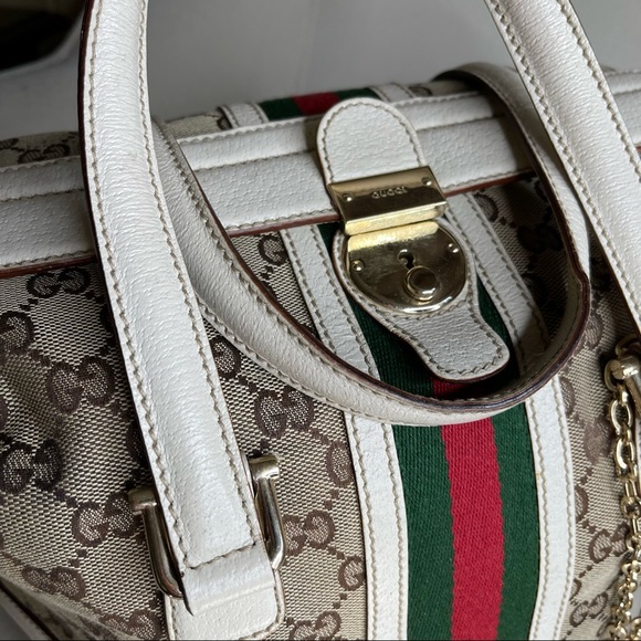 40% PRICE DROP!!
$4777 (was $795)
GUCCI Treasure Boston w/Key And Charm - Picture 6 of 16